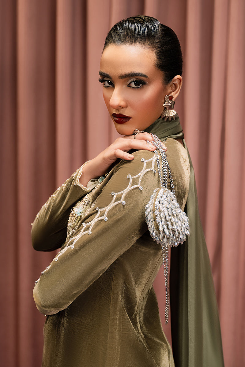 Haute Form | Rose Winter Plush | Honey Glow - Ladies Clothes - Maria Faisal