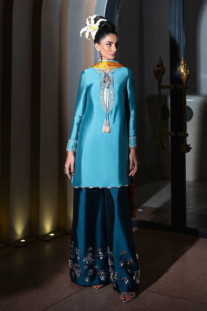 Haute Form | Diva Formals | Floral Applique by Maria Faisal - Registered Vendor of : Haute Form - type : Ladies Clothes - 100% original wedding dresses