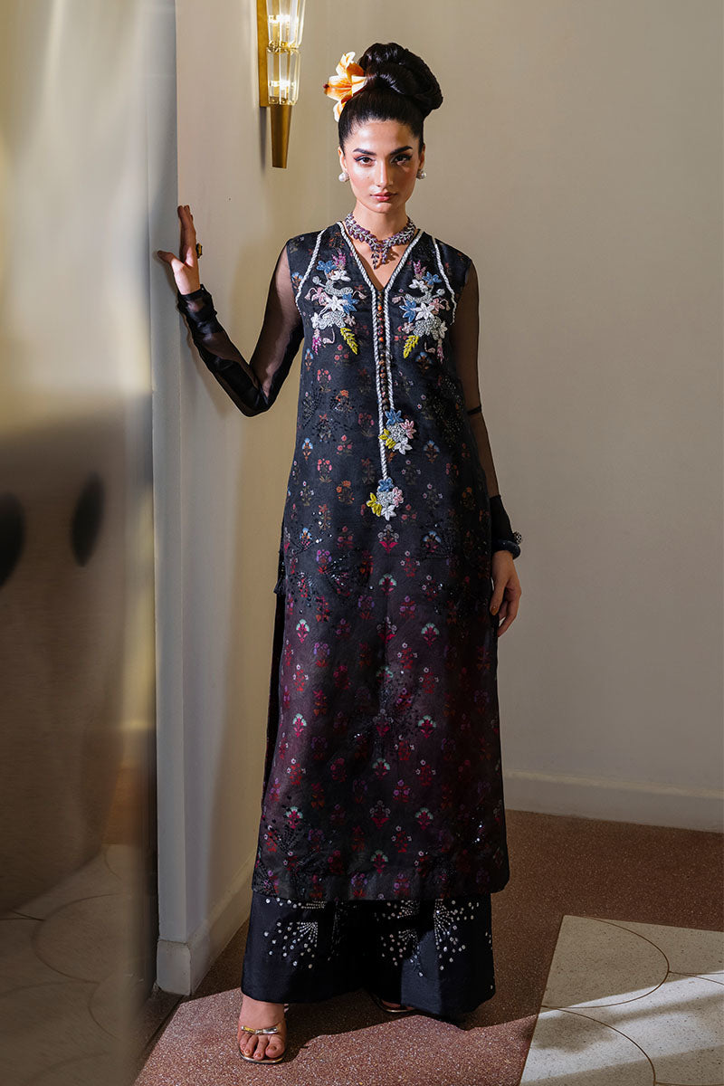 Haute Form | Diva Formals | Black Swan by Maria Faisal - Registered Vendor of : Haute Form - type : Ladies Clothes - 100% original wedding dresses