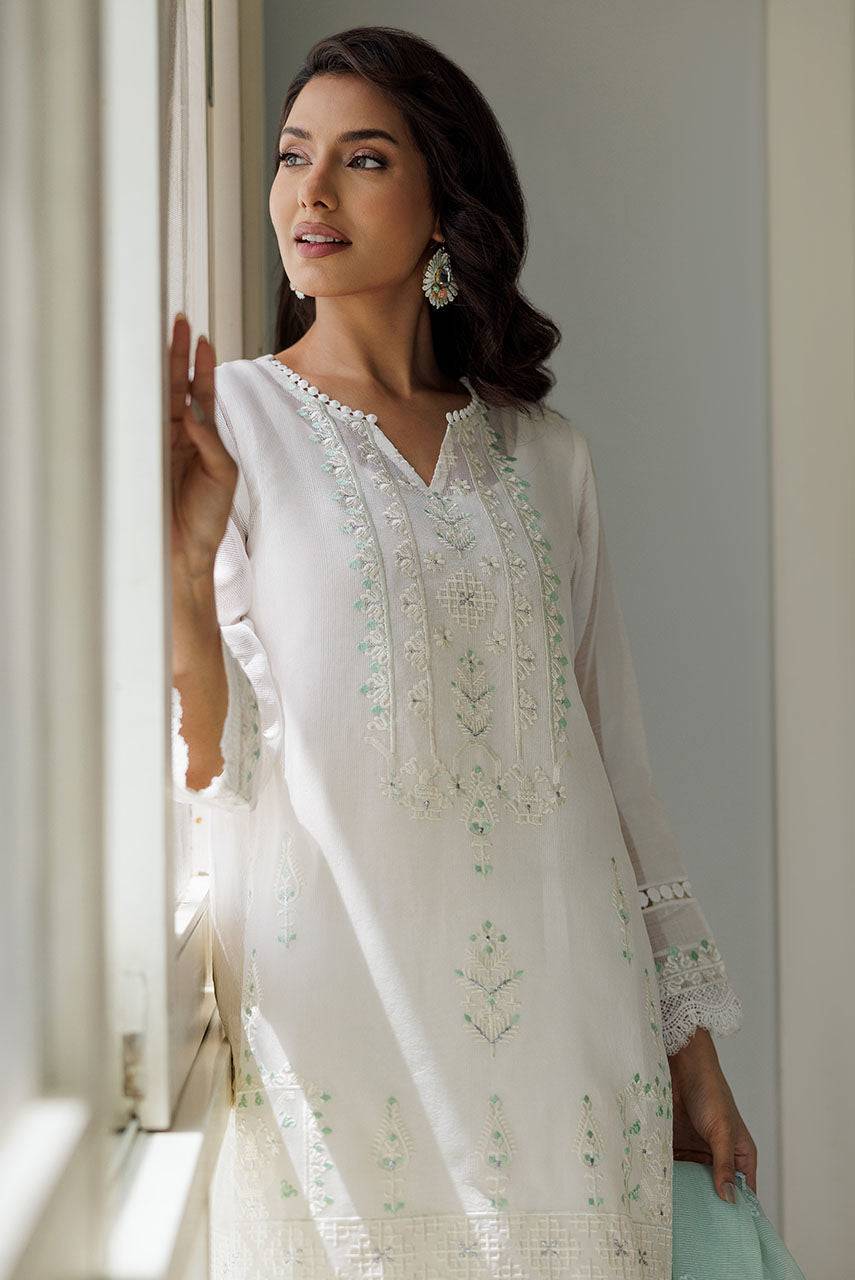 Deepak Perwani | Summer Festive 25 | Lilla 1 by Maria Faisal - Registered Vendor of : Deepak Perwani - type : Ladies Clothes - 100% original wedding dresses