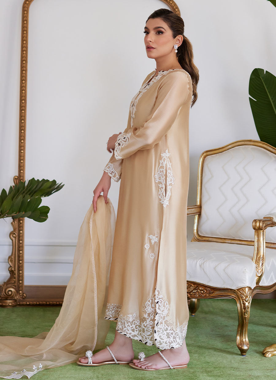 Farah Talib Aziz | Luna Eid Collection 24 | MELVINA CHAMPAGNE BEIGE - Ladies Clothes - Maria Faisal