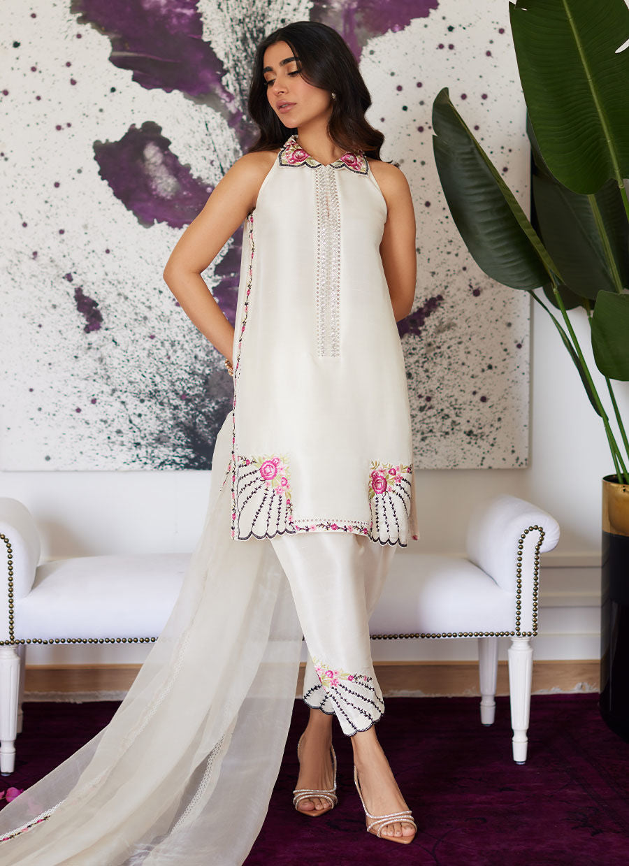 Farah Talib Aziz | Luna Eid Collection 24 | GENEVIVE PEARL WHITE - Ladies Clothes - Maria Faisal