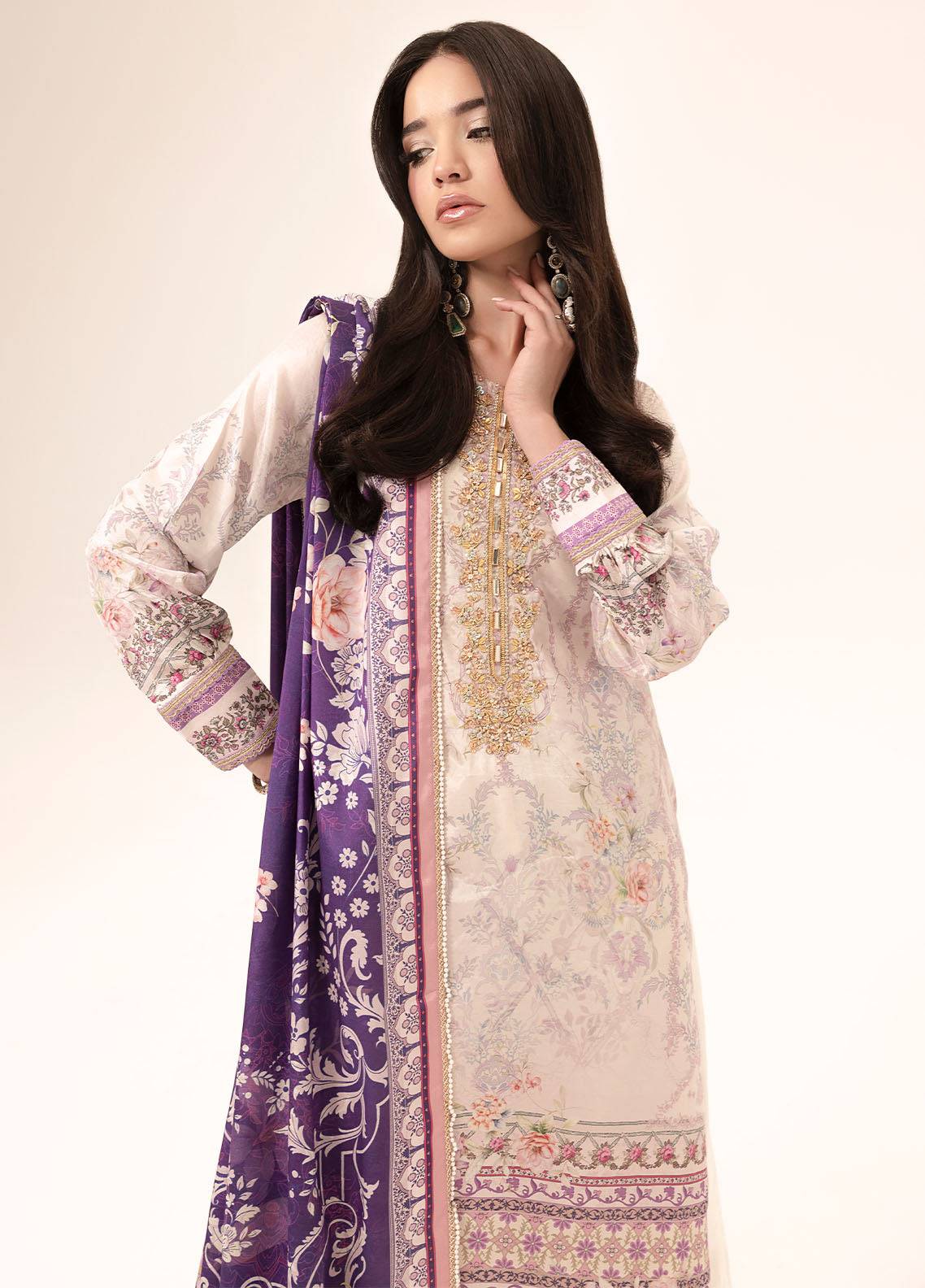 Sahane | Suay Silk Handwork Edit | CT-15003 KAIA - SUAY by Maria Faisal - Registered Vendor of : Sahane - type : Ladies Clothes - 100% original wedding dresses