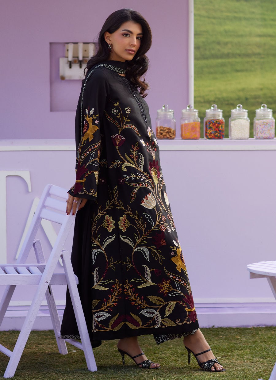 Farah Talib Aziz | Luna Eid 26 | Eavan Shirt And Dupatta - Luxury Dress - available at Maria Faisal in UK and USA.