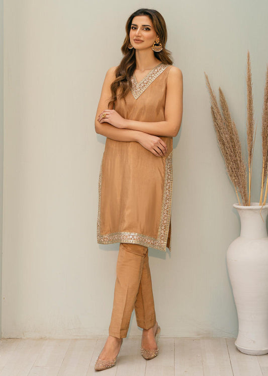 Daud Abbas | Formals Collection | Hania - Waniyas