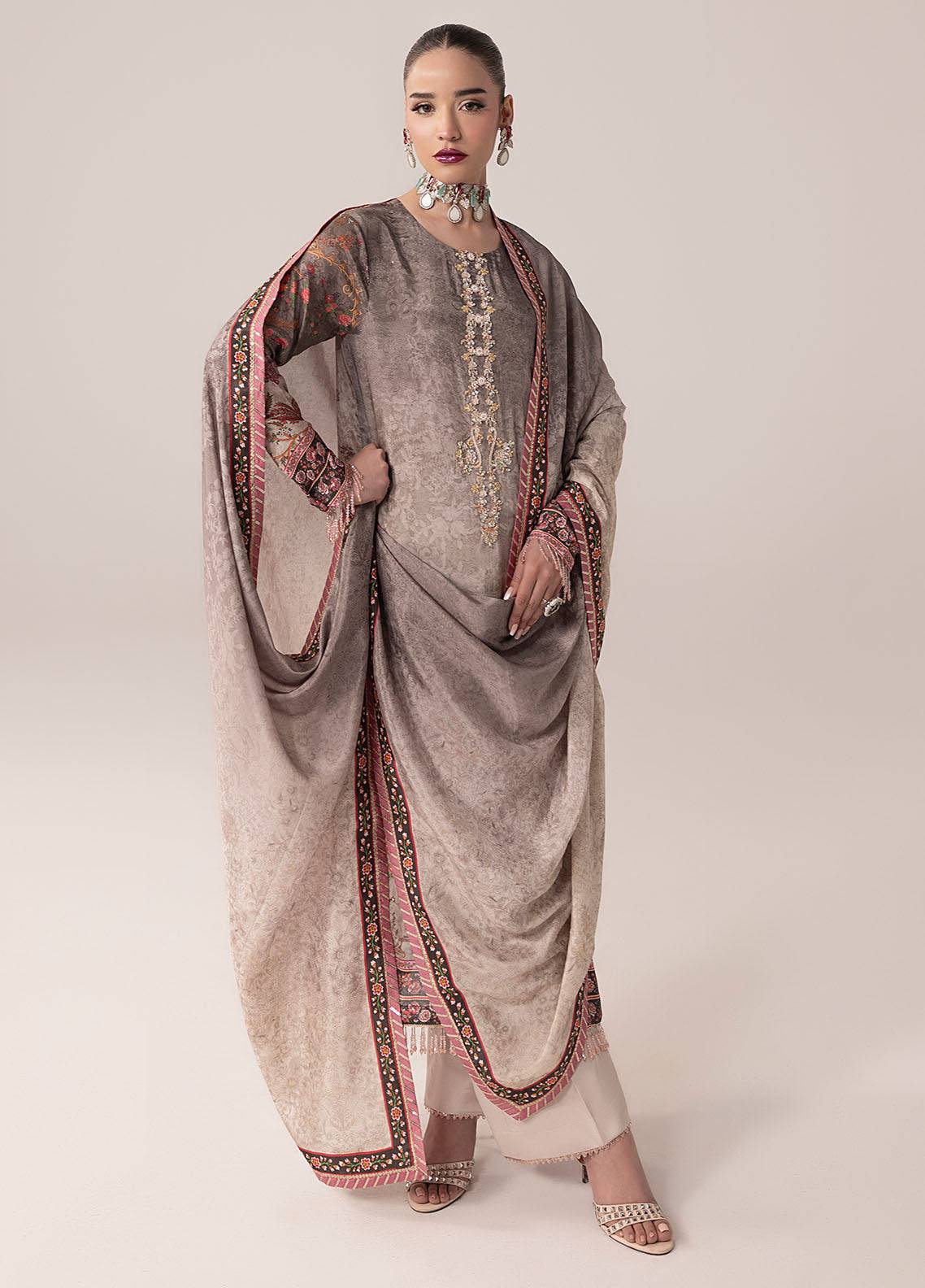 Sahane | Suay Silk Handwork Edit | CT-15008 CLARA - SUAY by Maria Faisal - Registered Vendor of : Sahane - type : Ladies Clothes - 100% original wedding dresses