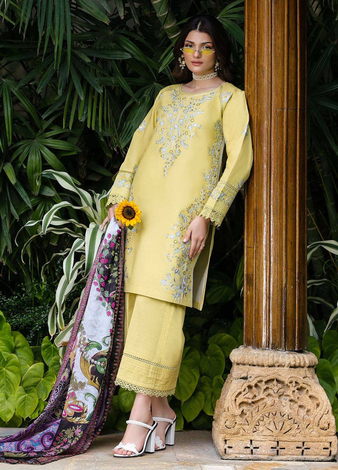 Sahane | Lovent Embroidered Pret 25 | ME23006 Corina by Maria Faisal - Registered Vendor of : Sahane - type : Ladies Clothes - 100% original wedding dresses