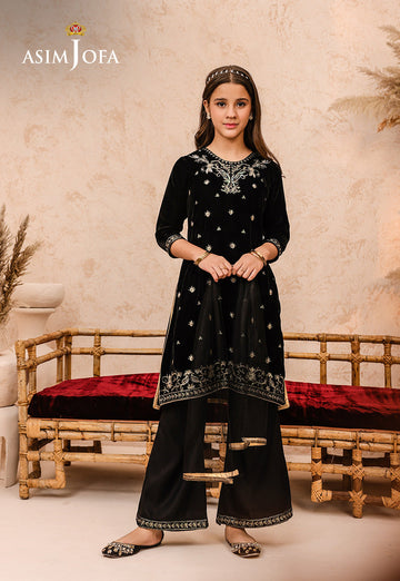 Asim Jofa | Velvet Edit | AJKV-01 - Designer Dress with Intricate embroidery and embellishments. Shop elegent wedding dress at Maria Faisal.