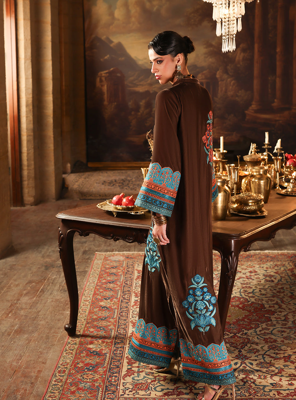 Zainab Chottani | Velura Velvet Edit 25 | Sienna Kaftan - Formal Dress - available at Maria Faisal in UK and USA.