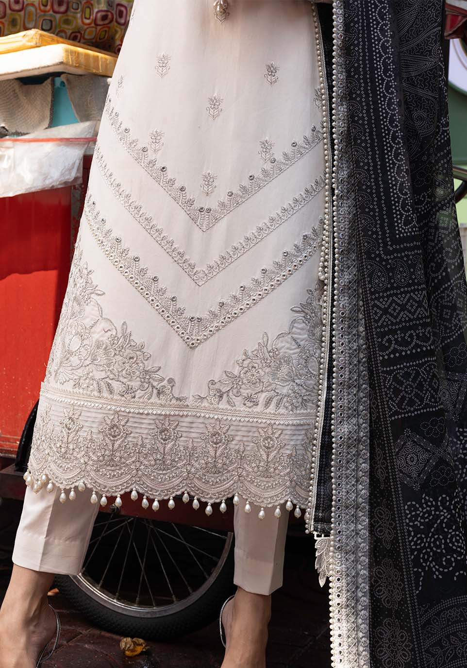 Zarqash | Luxury Lawn 25 | ZQLU 007 SIERRA by Maria Faisal - Registered Vendor of : Zarqash - type : Ladies Clothes - 100% original wedding dresses