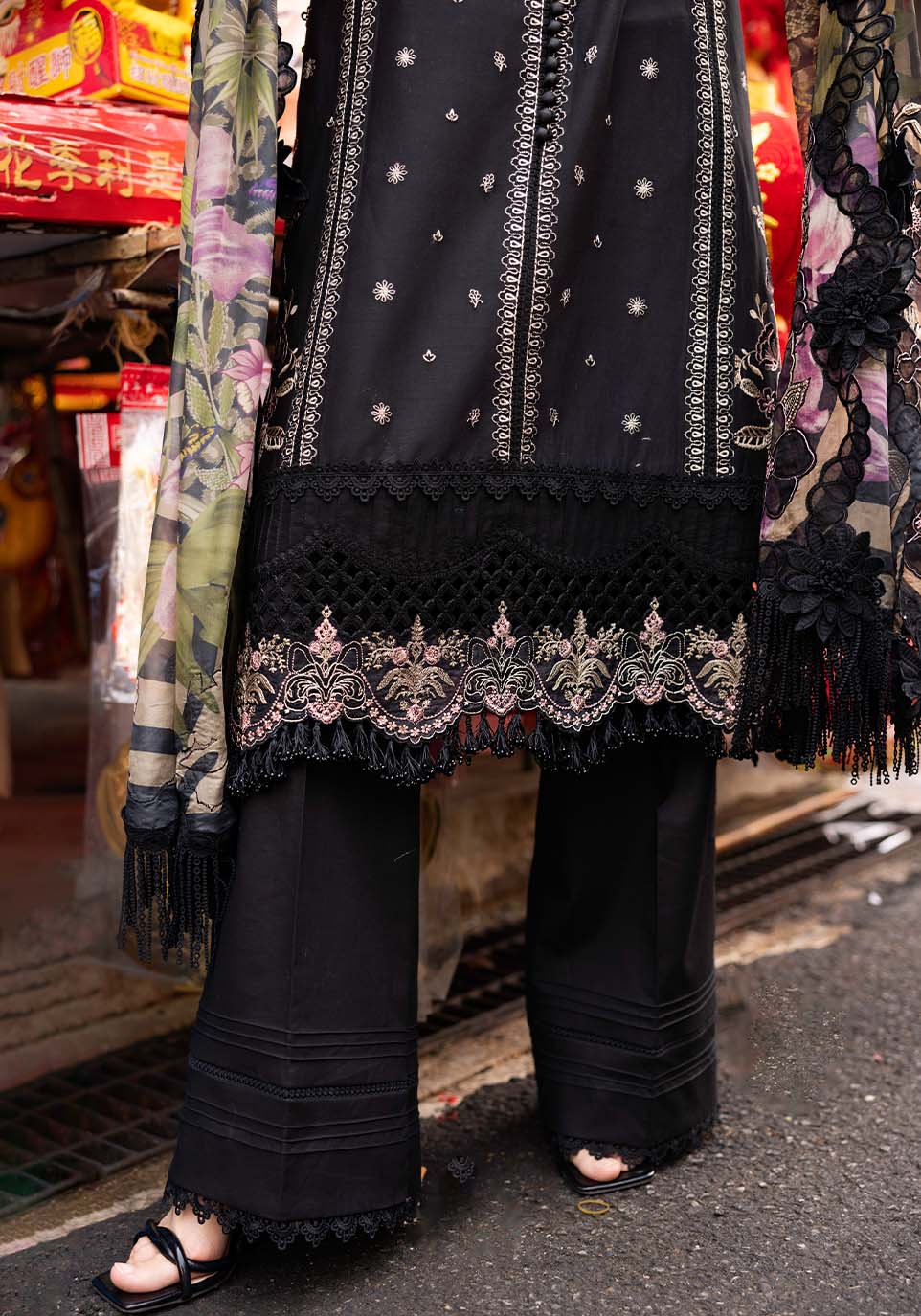 Zarqash | Luxury Lawn 25 | ZQLU 001 Eliana by Maria Faisal - Registered Vendor of : Zarqash - type : Ladies Clothes - 100% original wedding dresses