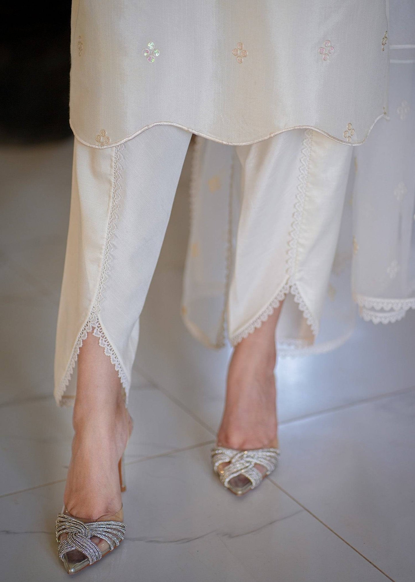 Fozia Khalid | Silk Spire | BLISS by Maria Faisal - Registered Vendor of : Fozia Khalid - type : Ladies Clothes - 100% original wedding dresses