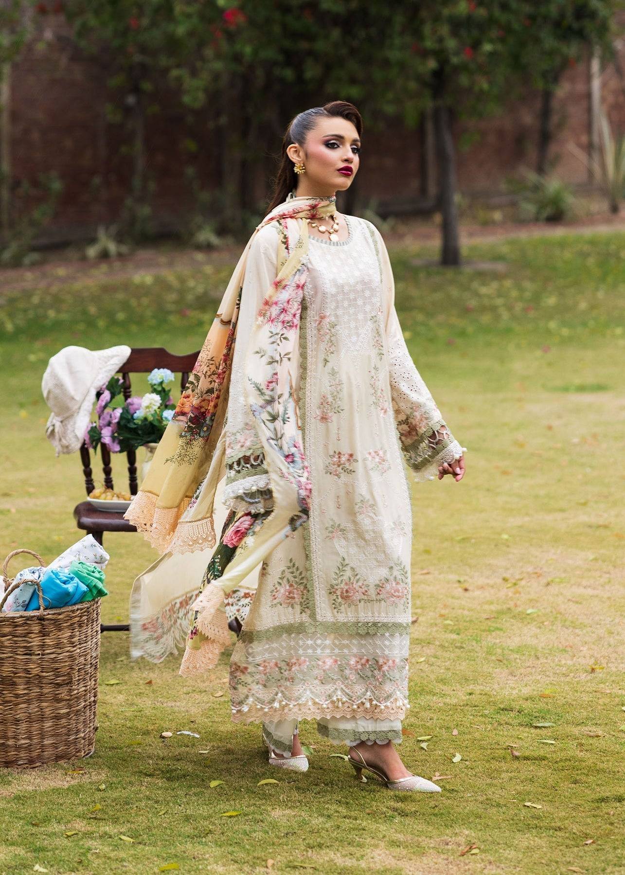 Paras by Pasha | Bloom and Beyond | Snowdrop Bloom by Maria Faisal - Registered Vendor of : Paras by Pasha - type : Ladies Clothes - 100% original wedding dresses