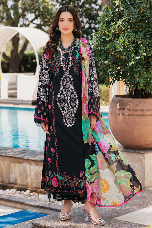 Charizma | C print Collection 24 | CP4-41 - Maria Faisal