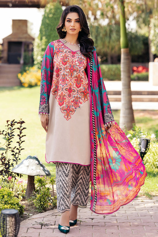 Charizma | C print Collection 24 | CP4-46 - Maria Faisal