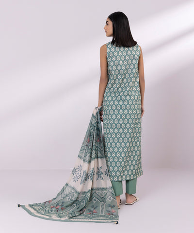 Sapphire | Eid Collection | S86 - Designer Dress with Intricate embroidery and embellishments. Shop elegent wedding dress at Maria Faisal.