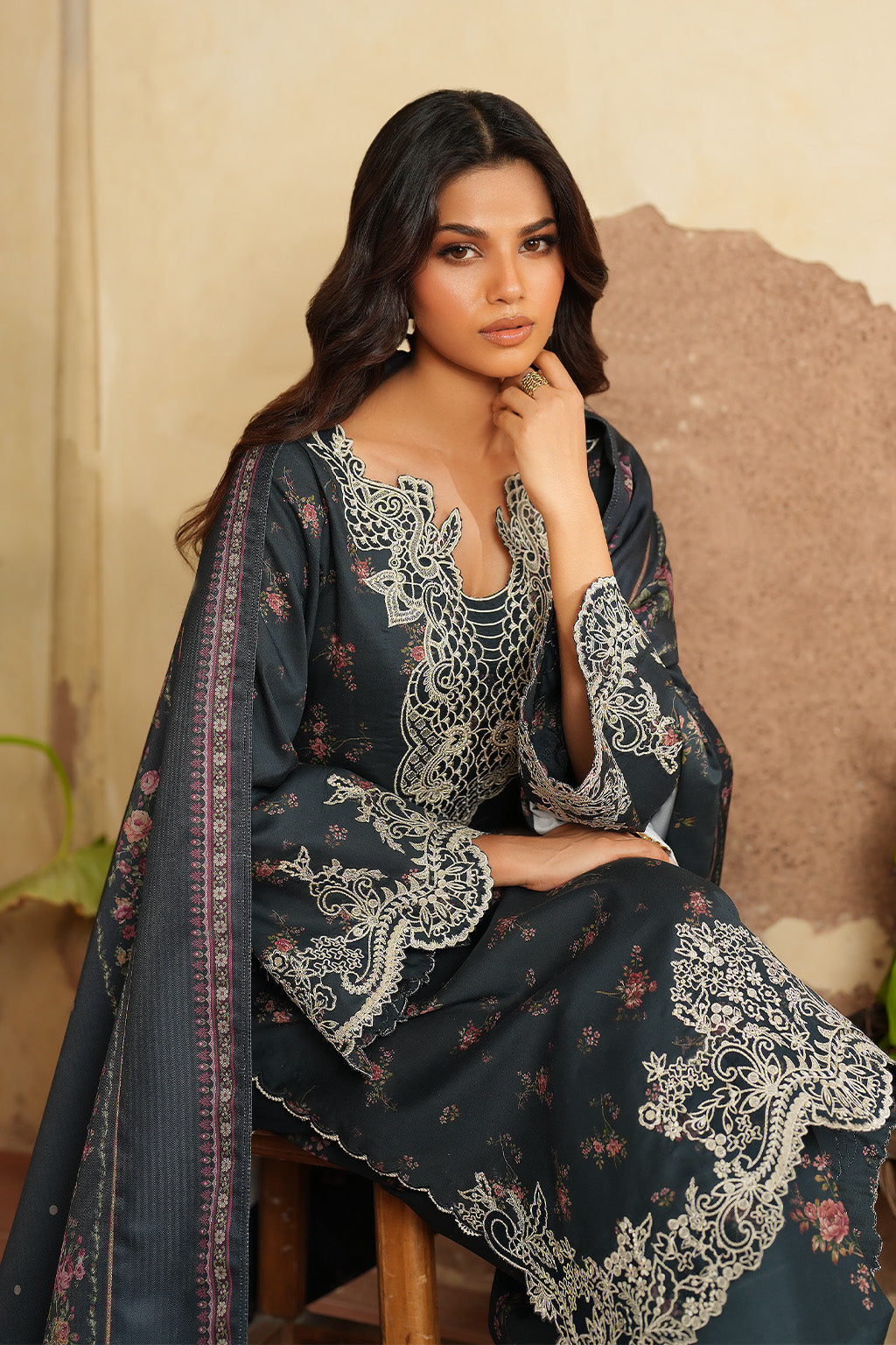 Iznik | Winter 25 | IPF-12 - Ladies Clothes - Maria Faisal