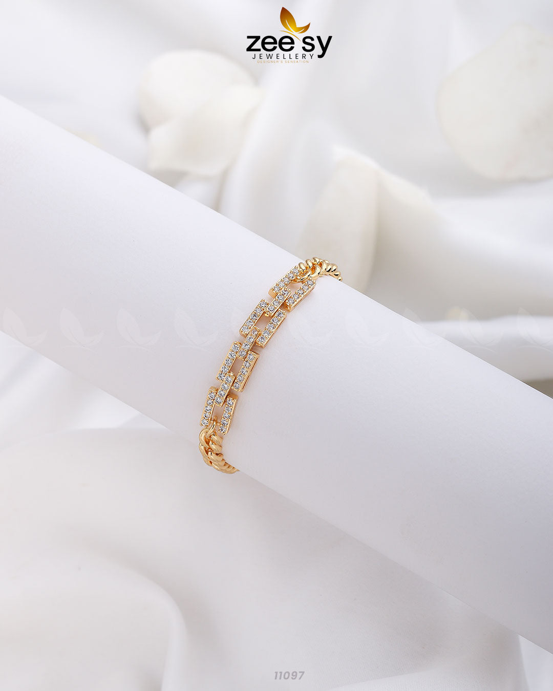 Link Bracelet - Bracelet