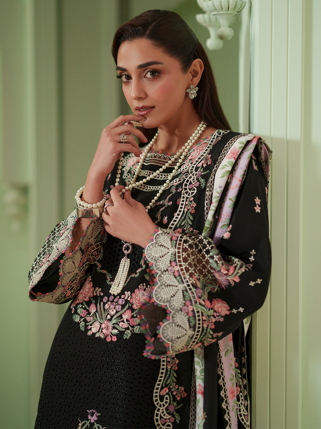 Bin Ilyas | Mashriq Luxury Lawn 26 | D-112-B - Luxury Dress - available at Maria Faisal in UK and USA.