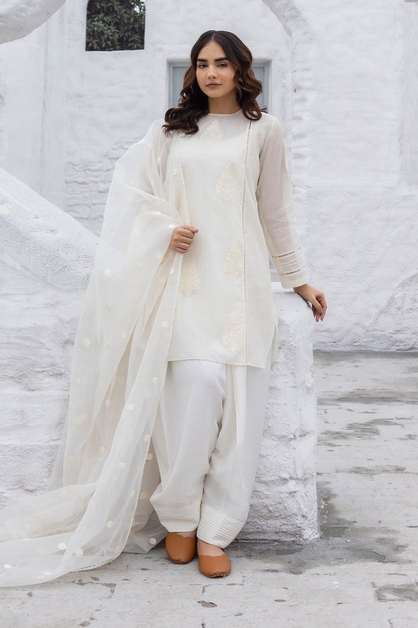 Erum Khan | Ramadan Edition | Maha by Maria Faisal - Registered Vendor of : Erum Khan - type : Ladies Clothes - 100% original wedding dresses