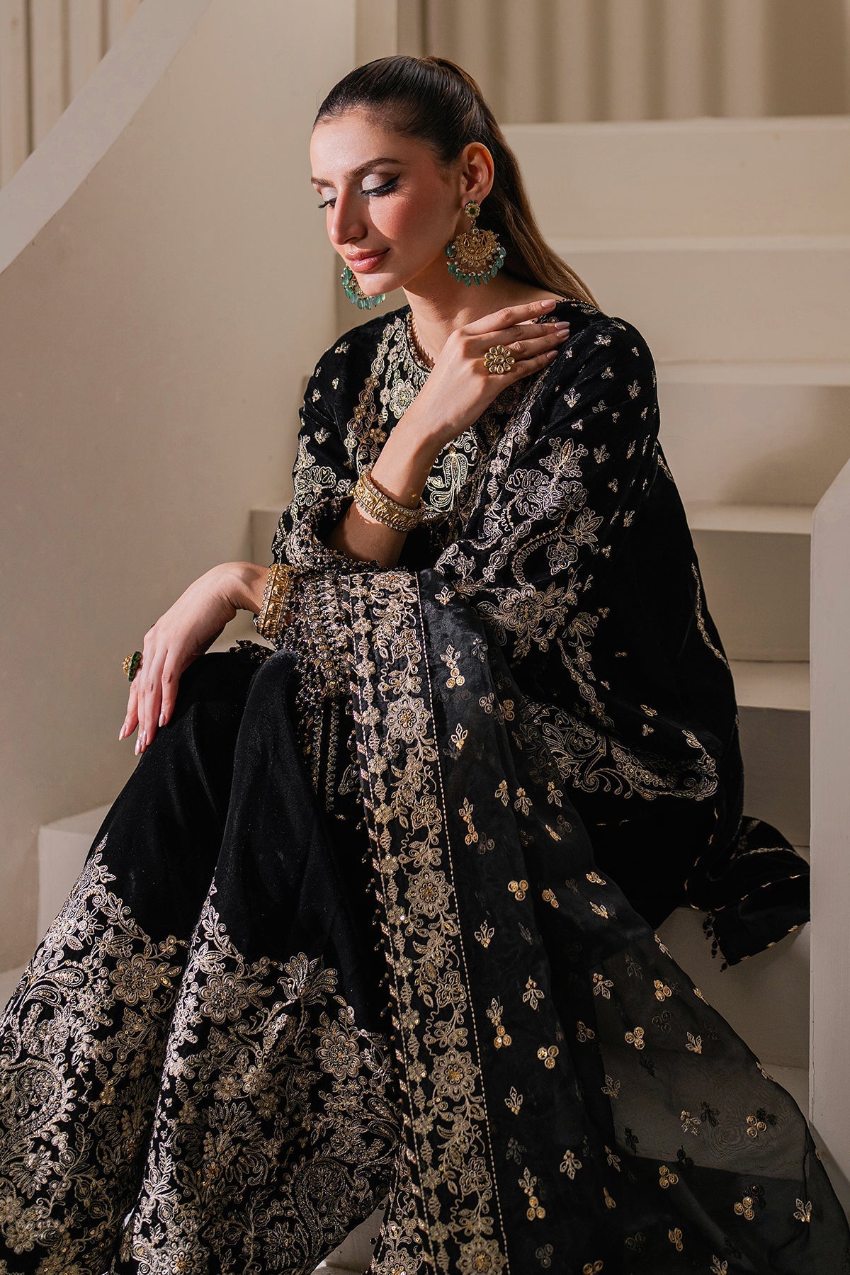 Baroque | Jahanara Luxury Velvet 23 | UF-760 - Designer Dress with Intricate embroidery and embellishments. Shop elegent wedding dress at Maria Faisal.