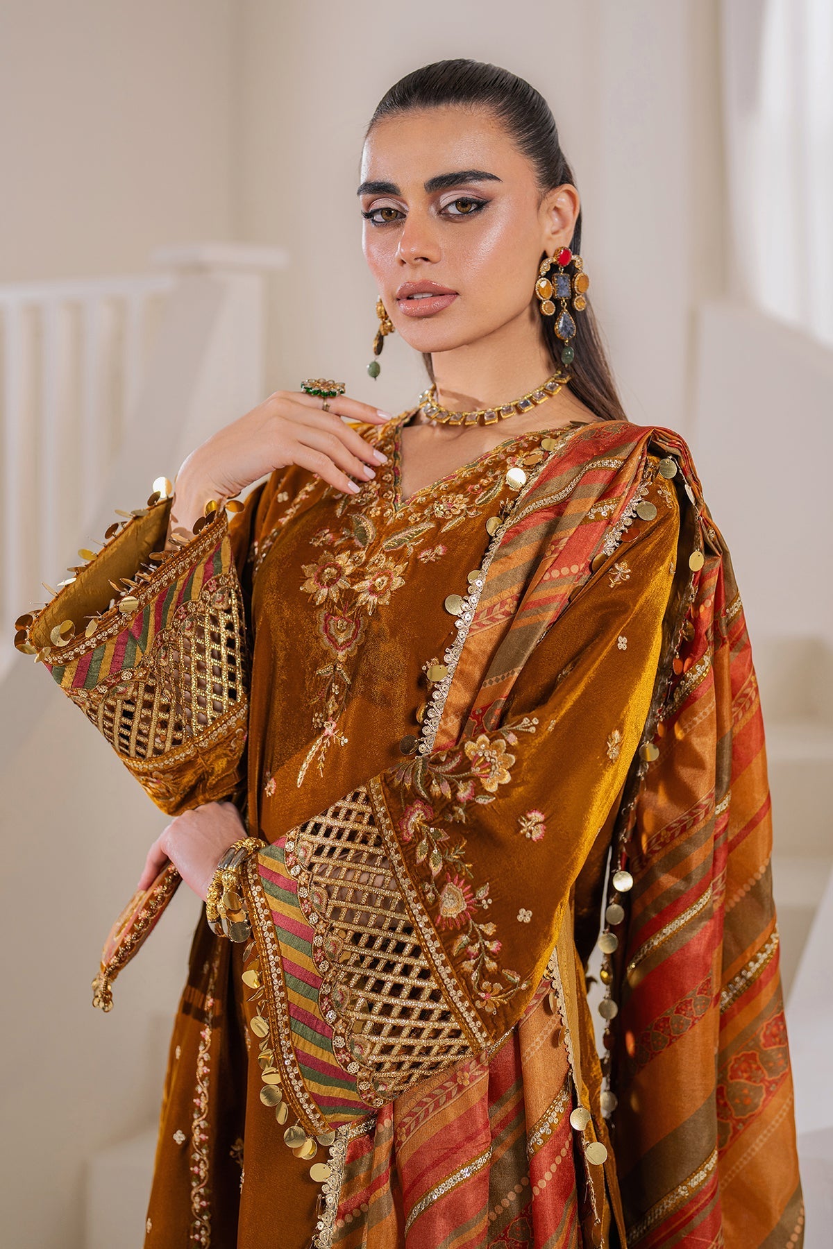 Baroque | Jahanara Luxury Velvet 24 | UF-761 - Designer Dress with Intricate embroidery and embellishments. Shop elegent wedding dress at Maria Faisal.