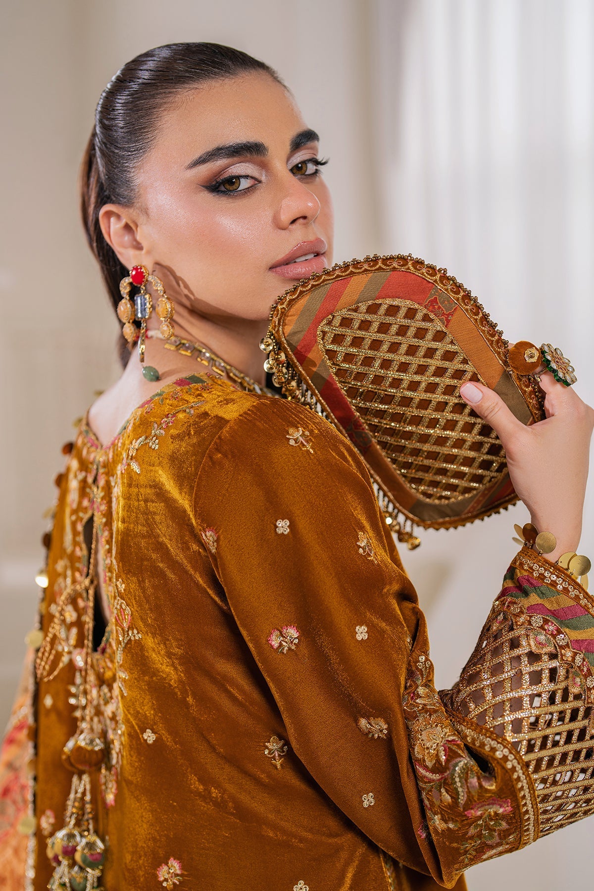 Baroque | Jahanara Luxury Velvet 24 | UF-761 - Designer Dress with Intricate embroidery and embellishments. Shop elegent wedding dress at Maria Faisal.