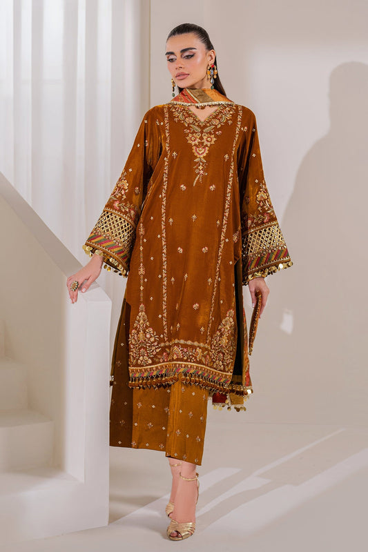 Baroque | Jahanara Luxury Velvet 24 | UF-761 - Designer Dress with Intricate embroidery and embellishments. Shop elegent wedding dress at Maria Faisal.