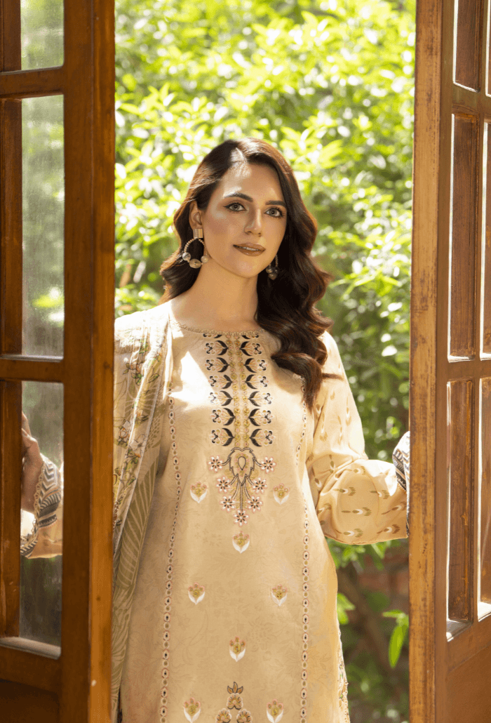 Humdum | Zarwisha 25 | Zarwisha-D10 by Maria Faisal - Registered Vendor of : Humdum - type : Ladies Clothes - 100% original wedding dresses