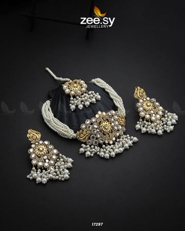 Zarnash Necklace - Designer Dress with Intricate embroidery and embellishments. Shop elegent wedding dress at Maria Faisal.