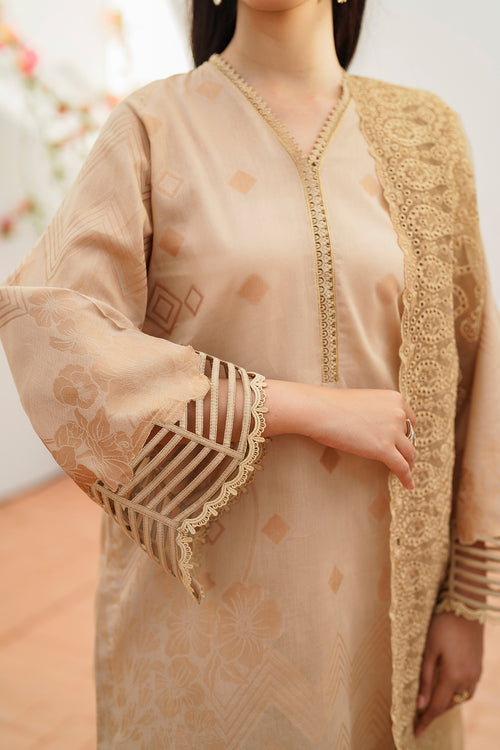 Baroque | Luxury Pret 24 | UF-637 - Designer Dress with Intricate embroidery and embellishments. Shop elegent wedding dress at Maria Faisal.