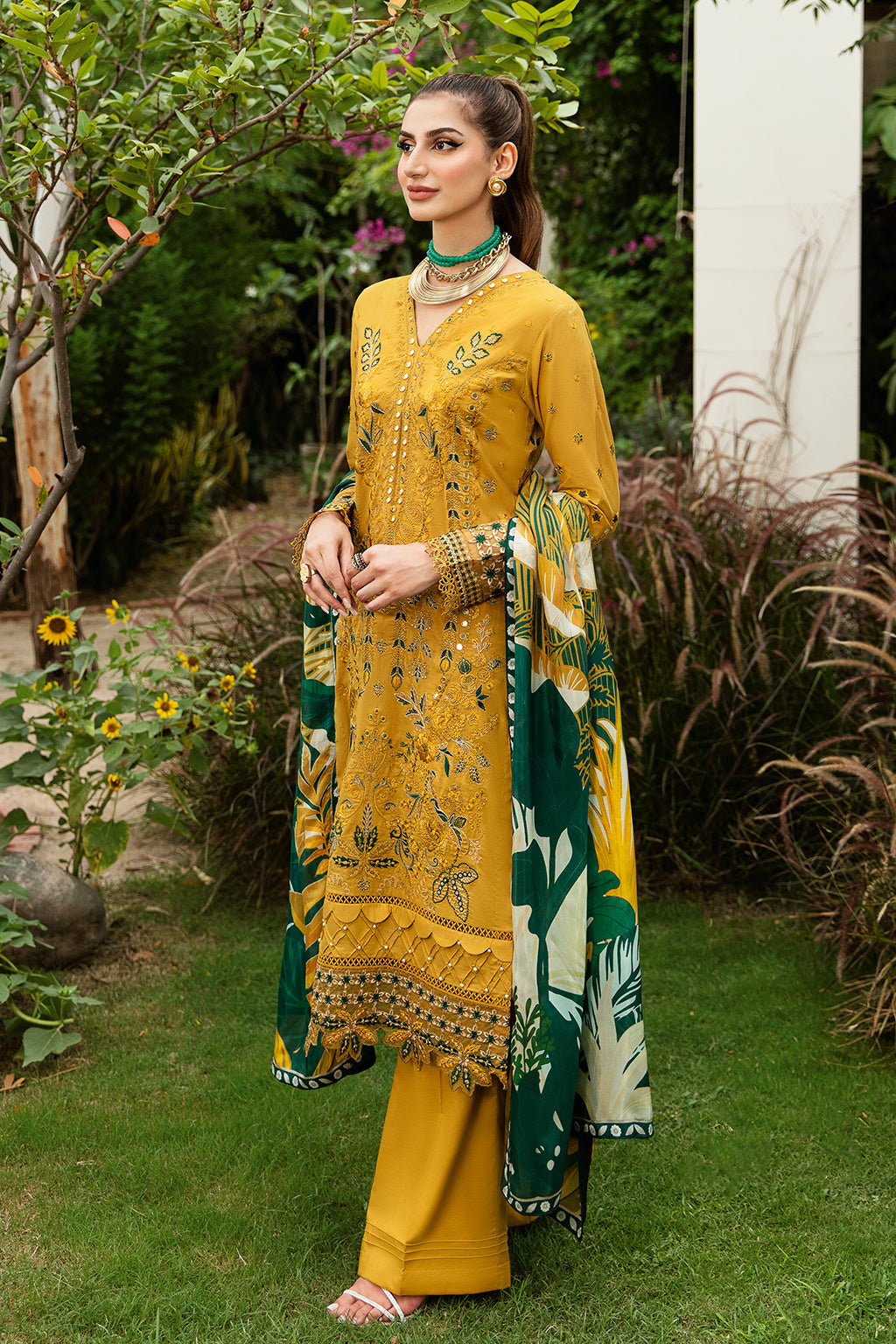Ramsha | Luxury Lawn 24 | Y-805 - Ladies Clothes - Maria Faisal