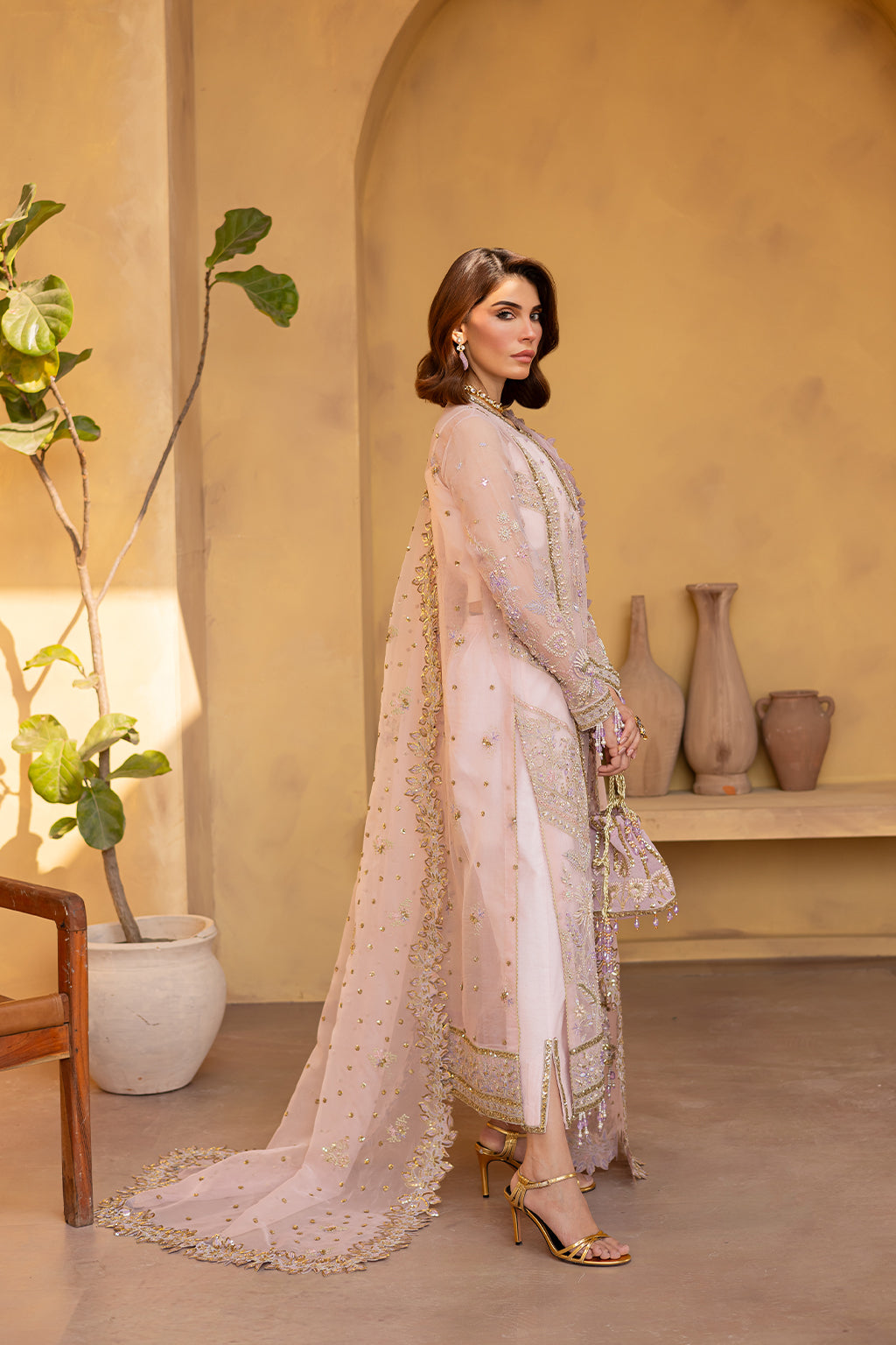 Emaan Adeel I Regalia Luxury Formals I VELOURA - Ladies Clothes - Maria Faisal