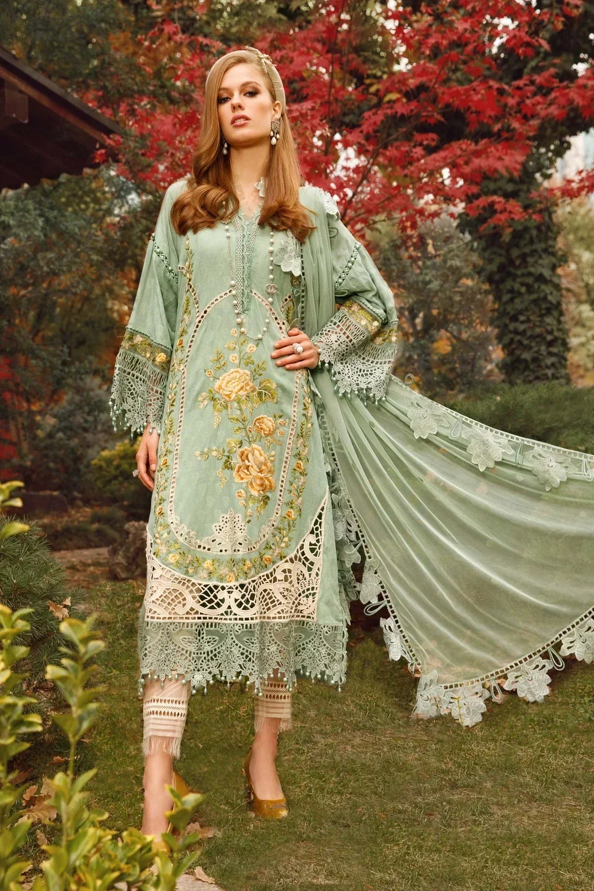 Maria B | Luxury Lawn | D-2302-B - Ladies Clothes - Maria Faisal