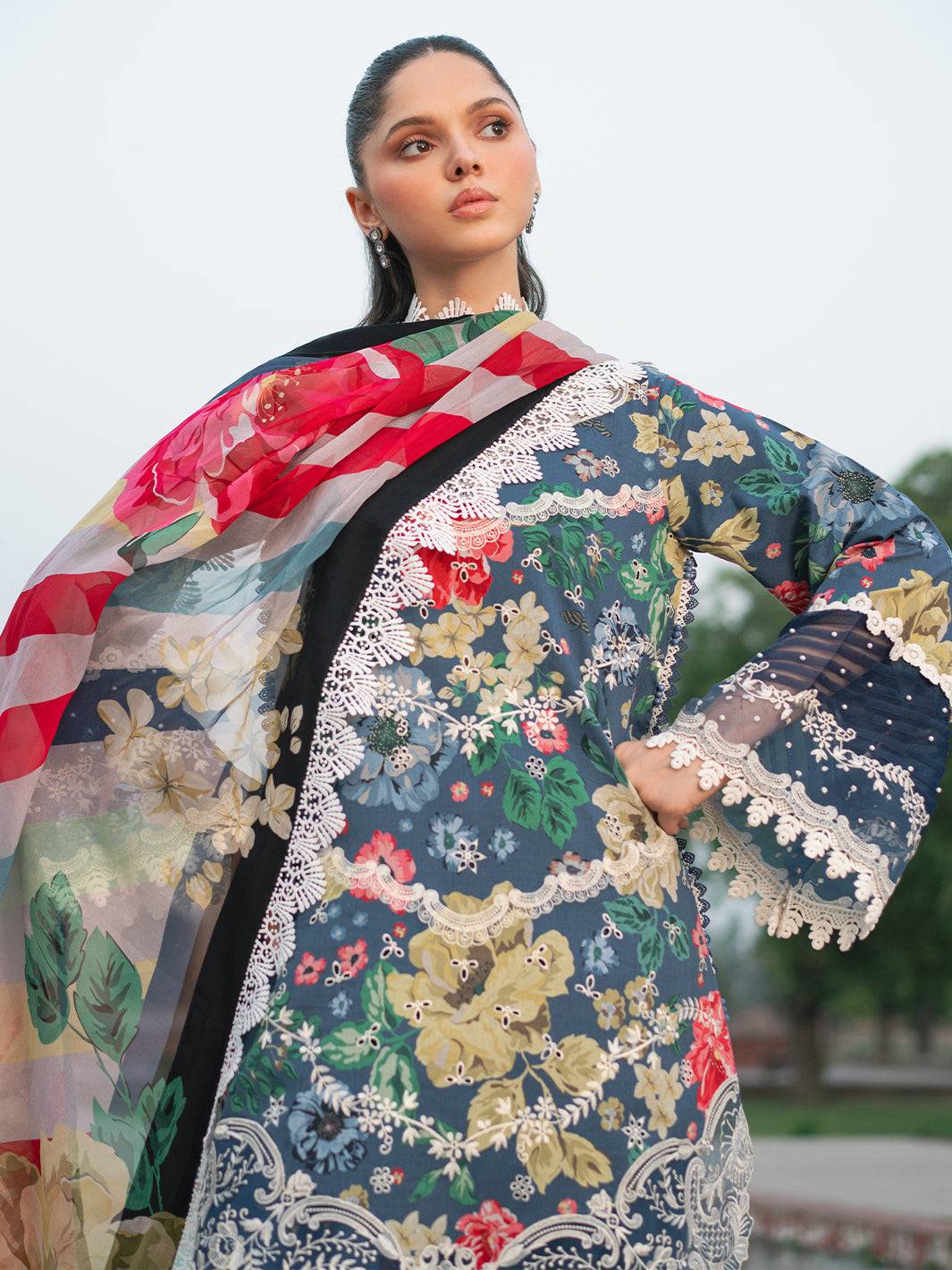 Bin Ilyas | Naqsh Naaz Luxury Lawn 25 | 2081 - B by Maria Faisal - Registered Vendor of : Bin Ilyas - type : Ladies Clothes - 100% original wedding dresses