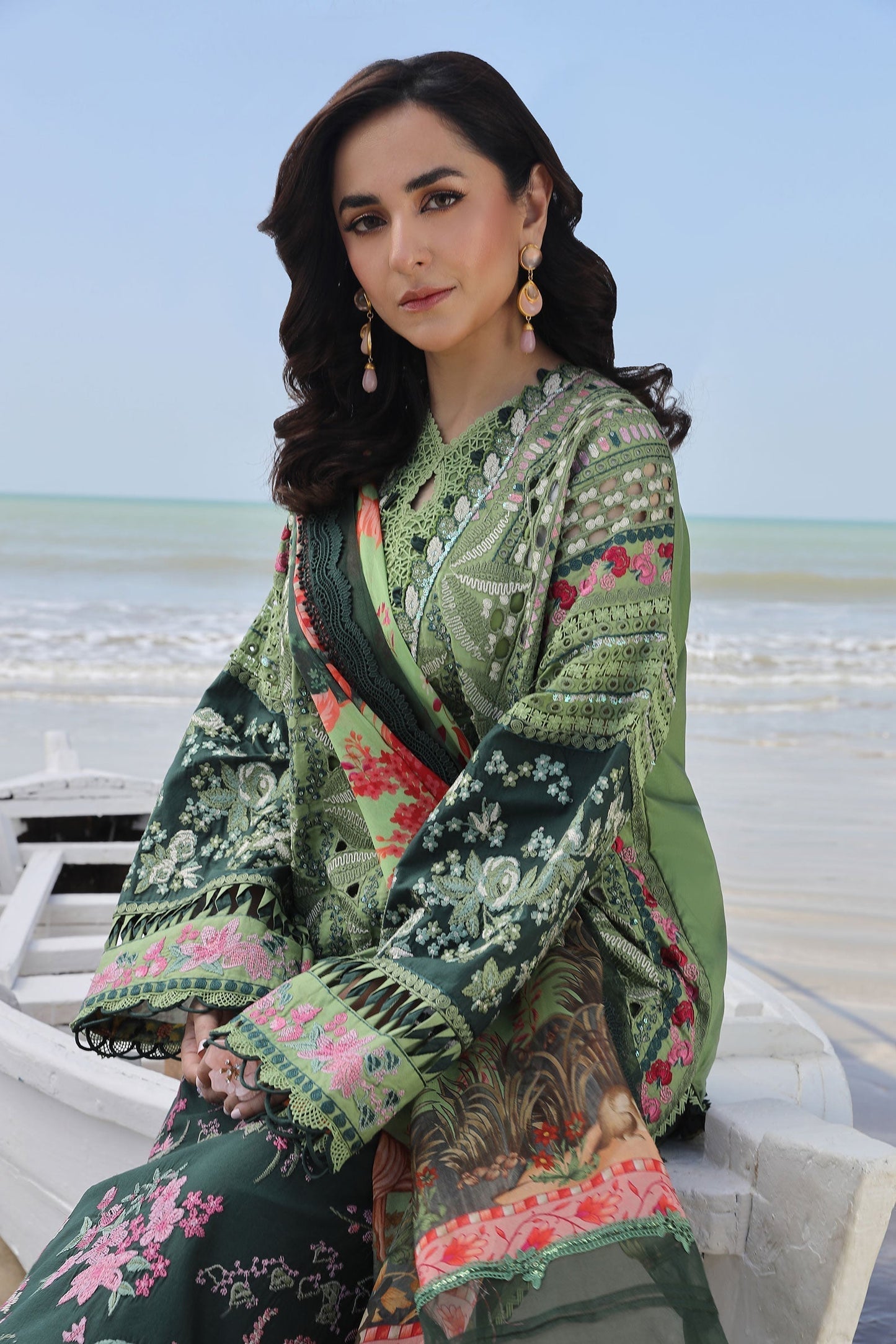 Maryam Hussain | Luxury Lawn 24 | GARDENIA - Waniyas