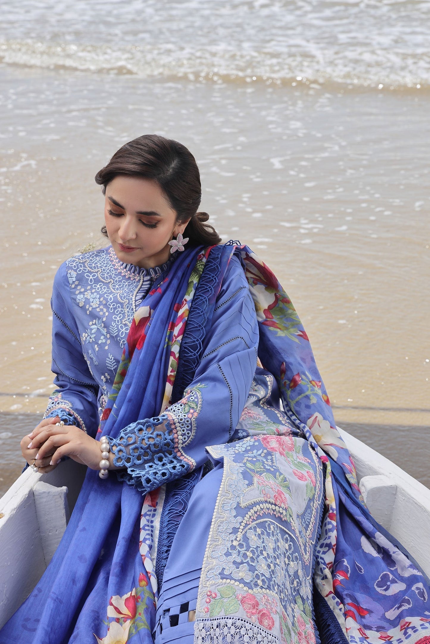 Maryam Hussain | Luxury Lawn 24 | AYRA - Waniyas
