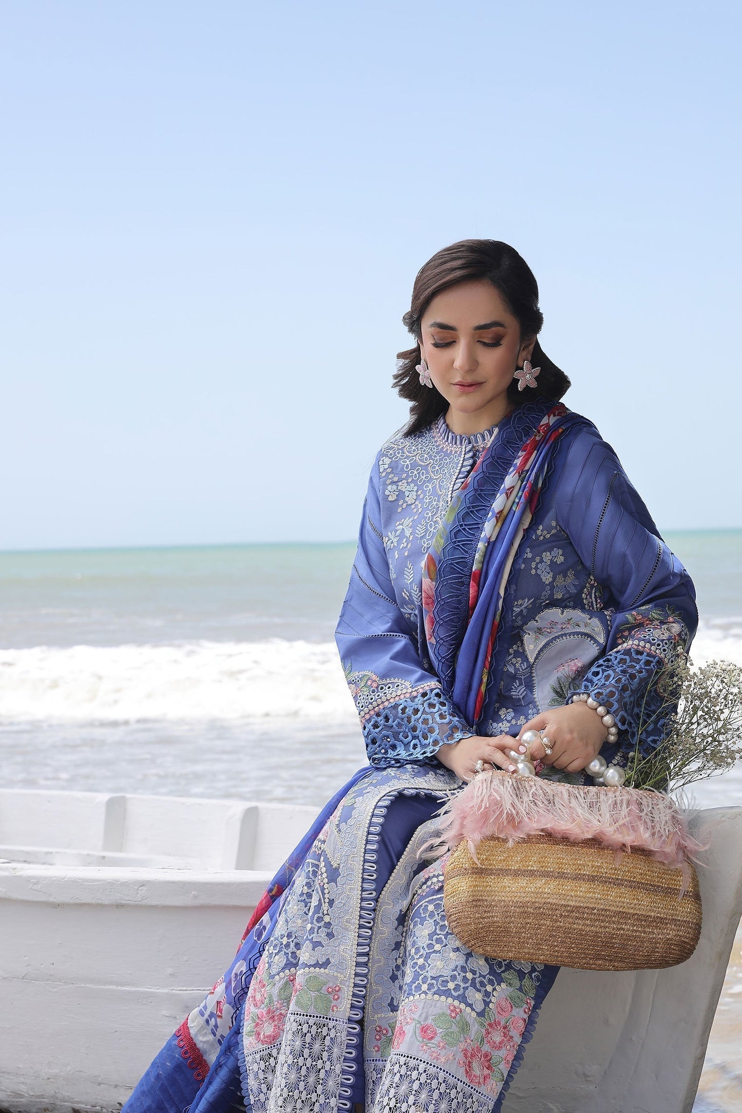 Maryam Hussain | Luxury Lawn 24 | AYRA - Waniyas