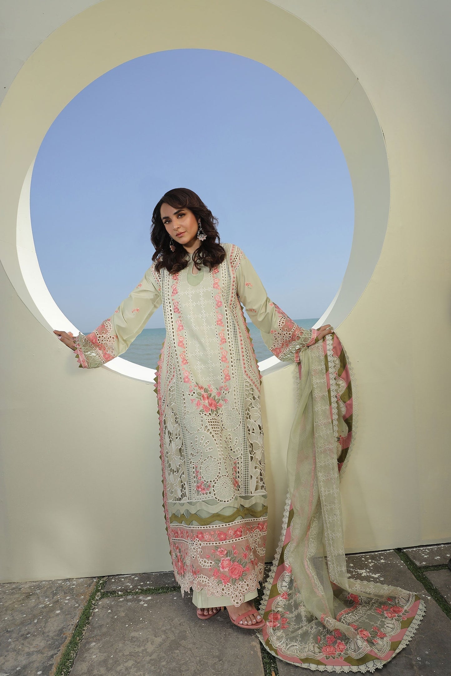 Maryam Hussain | Luxury Lawn 24 | HAVANA - Waniyas