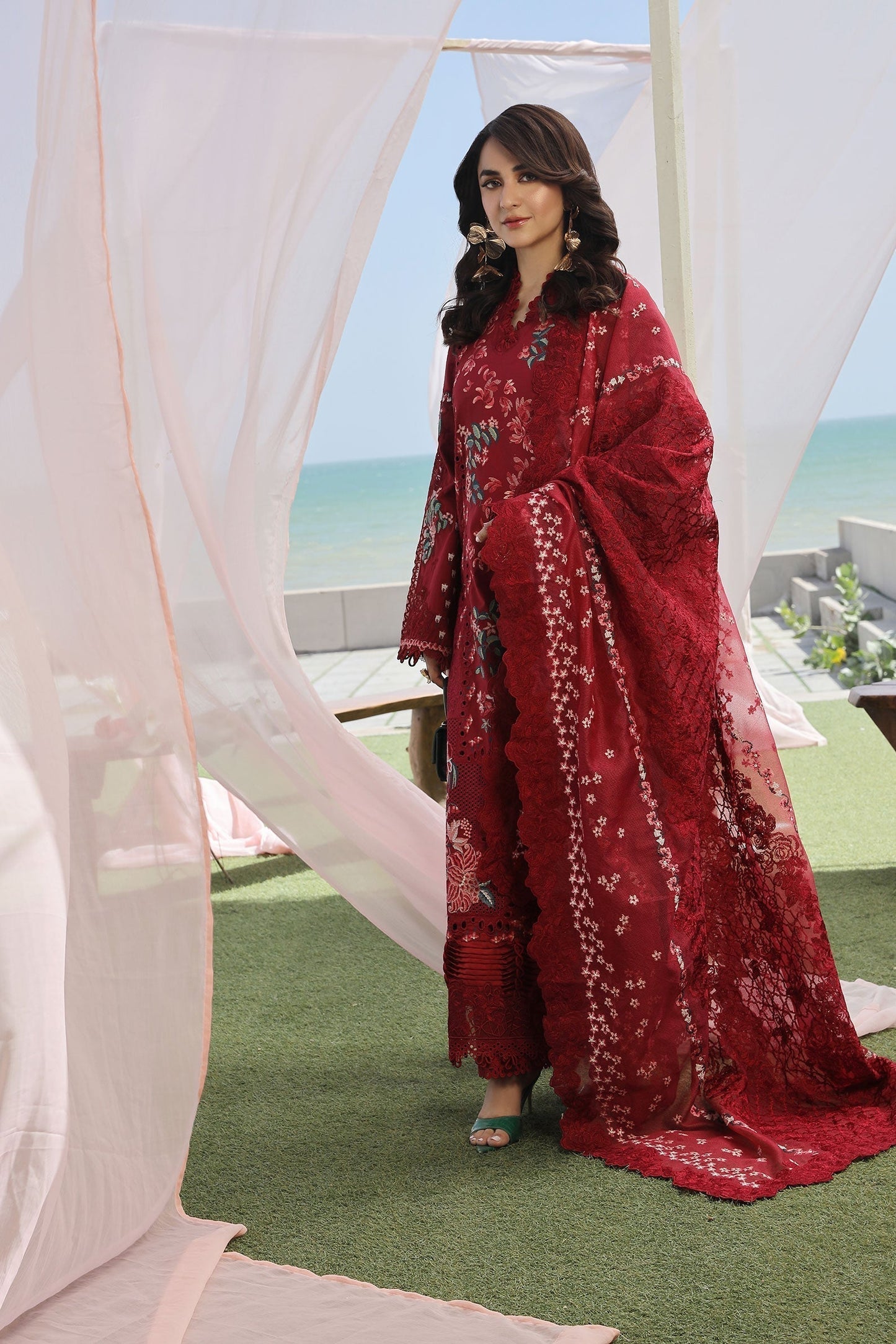 Maryam Hussain | Luxury Lawn 24 | CRIMSON - Waniyas