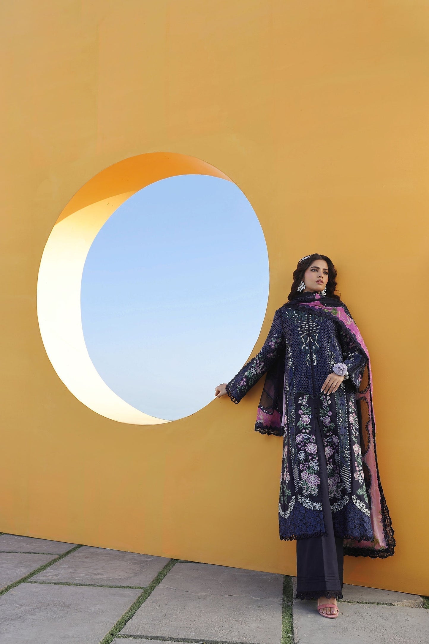 Maryam Hussain | Luxury Lawn 24 | ZOYA - Waniyas