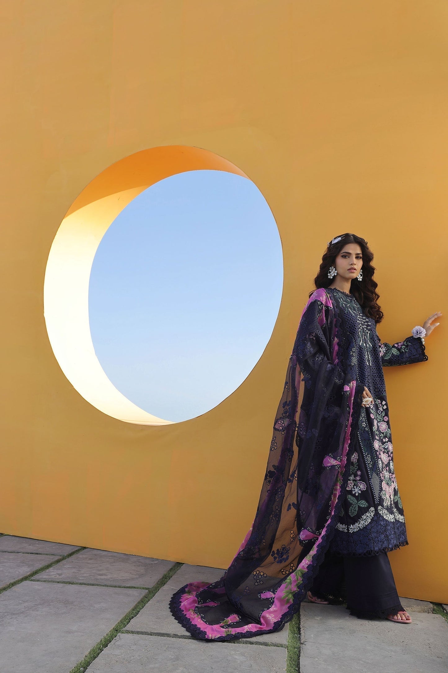 Maryam Hussain | Luxury Lawn 24 | ZOYA - Waniyas