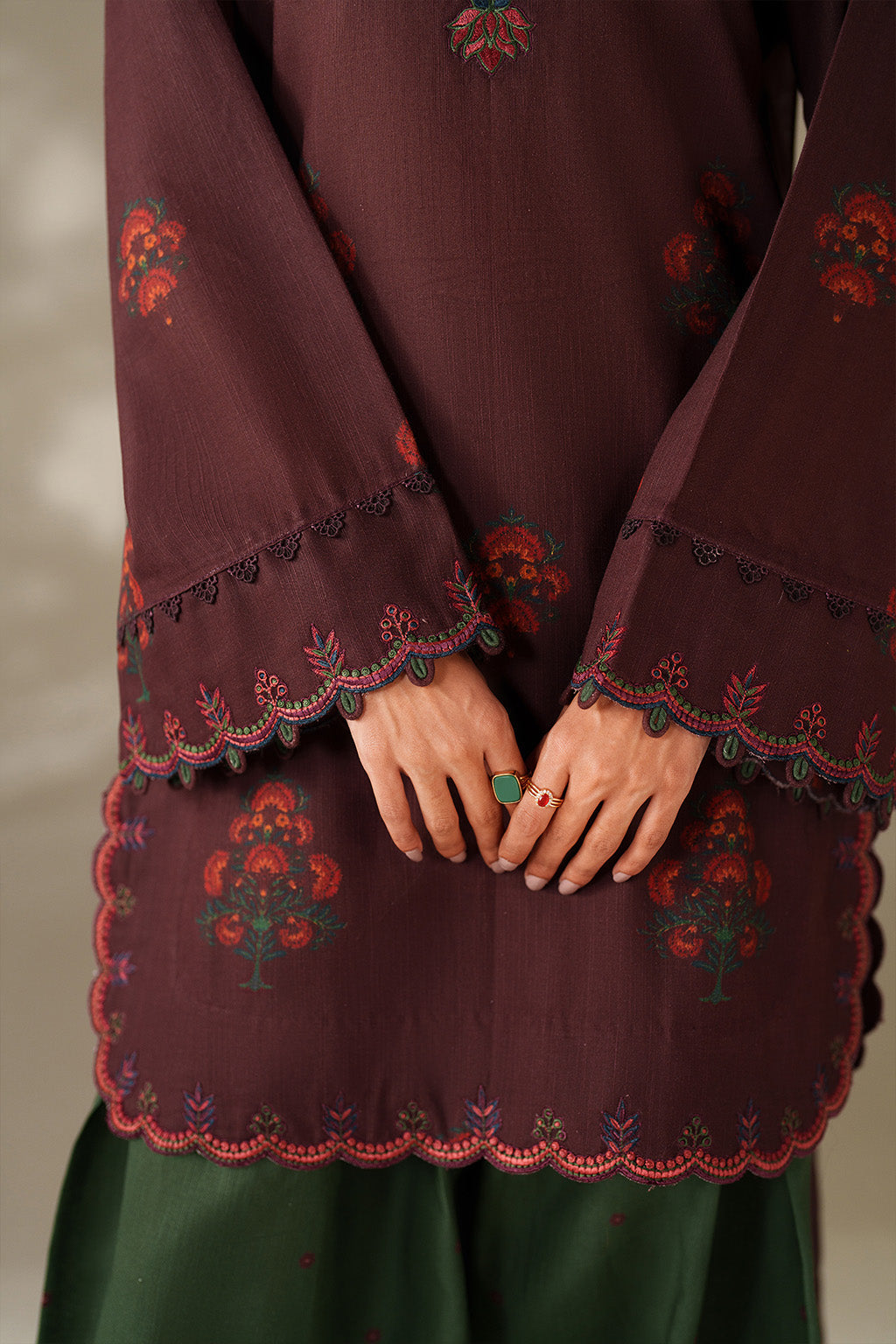 Iznik | Winter Chapter 25 | UE-562 Printed Khaddar - Casual Dress - available at Maria Faisal in UK and USA.