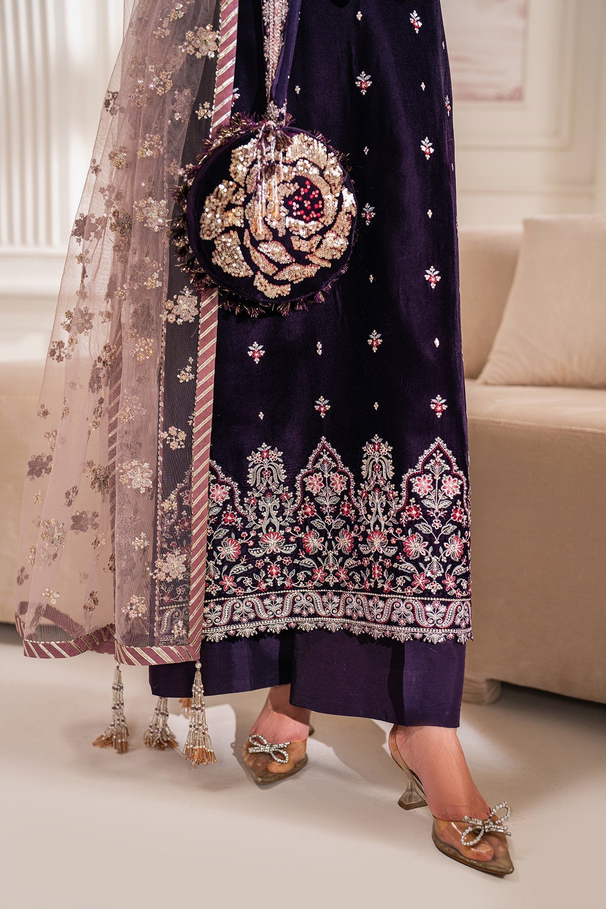 Baroque | Jahanara Luxury Velvet 24 | UF-750 - Designer Dress with Intricate embroidery and embellishments. Shop elegent wedding dress at Maria Faisal.