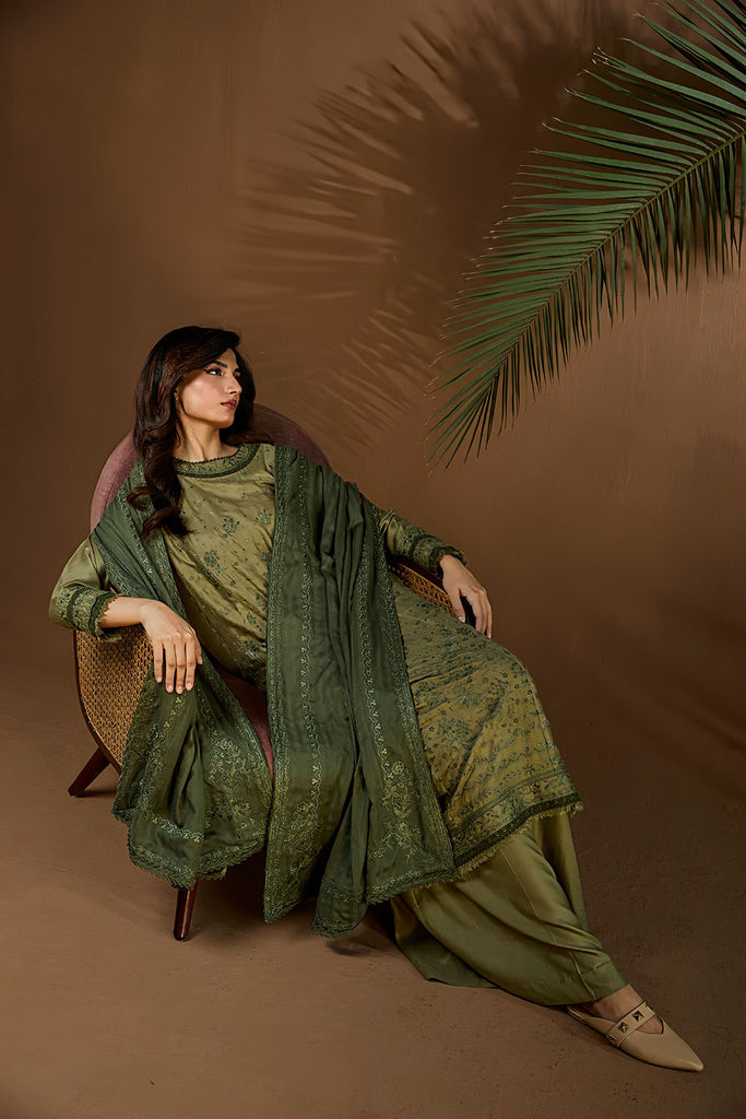 Sobia Nazir | Winter Shawl 25 | Design 2A - Formal Dress - available at Maria Faisal in UK and USA.