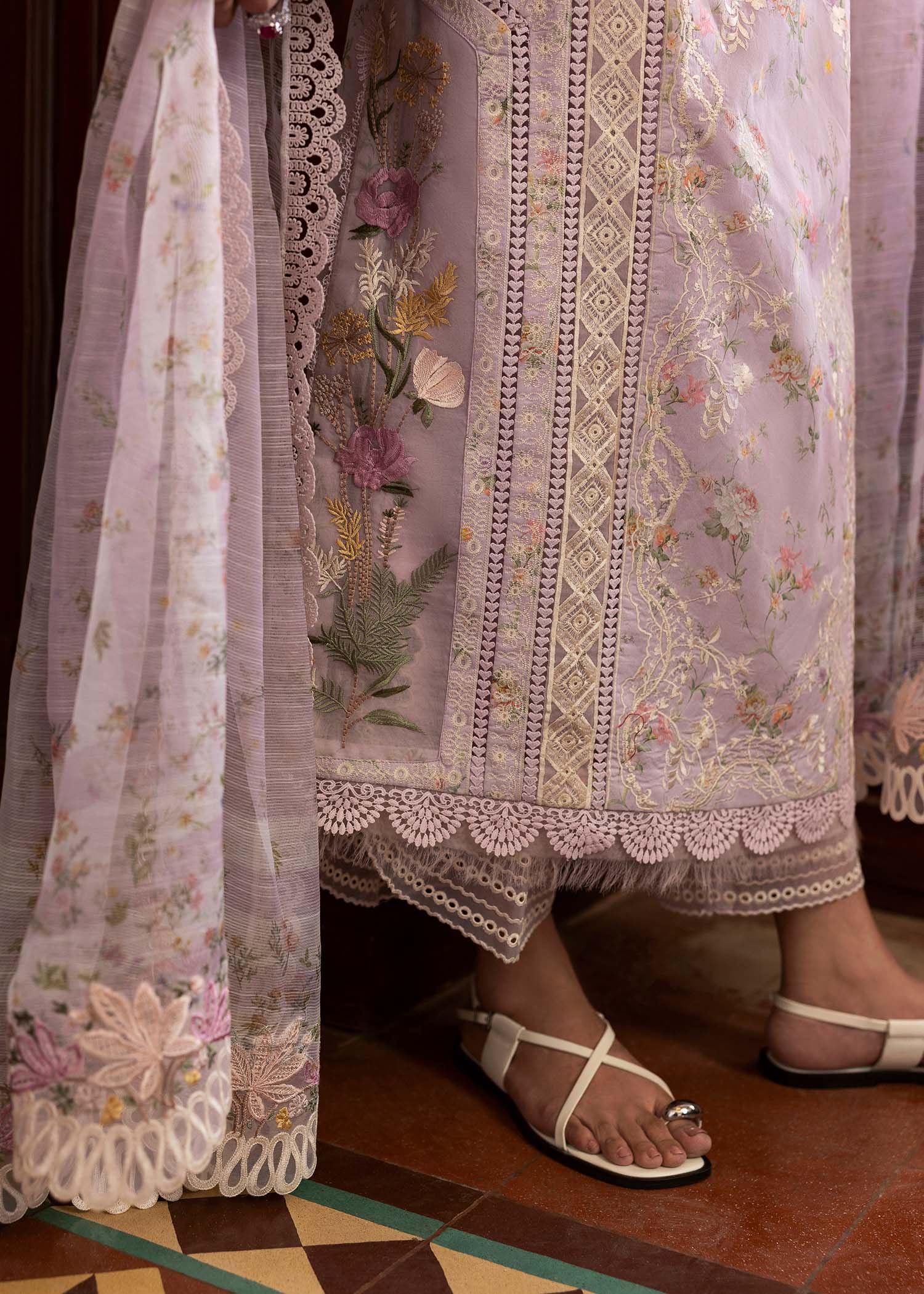 Saira Shakira | Bloom Lawn 25 | SWEET OPEL 8-A by Maria Faisal - Registered Vendor of : Saira Shakira - type : Ladies Clothes - 100% original wedding dresses