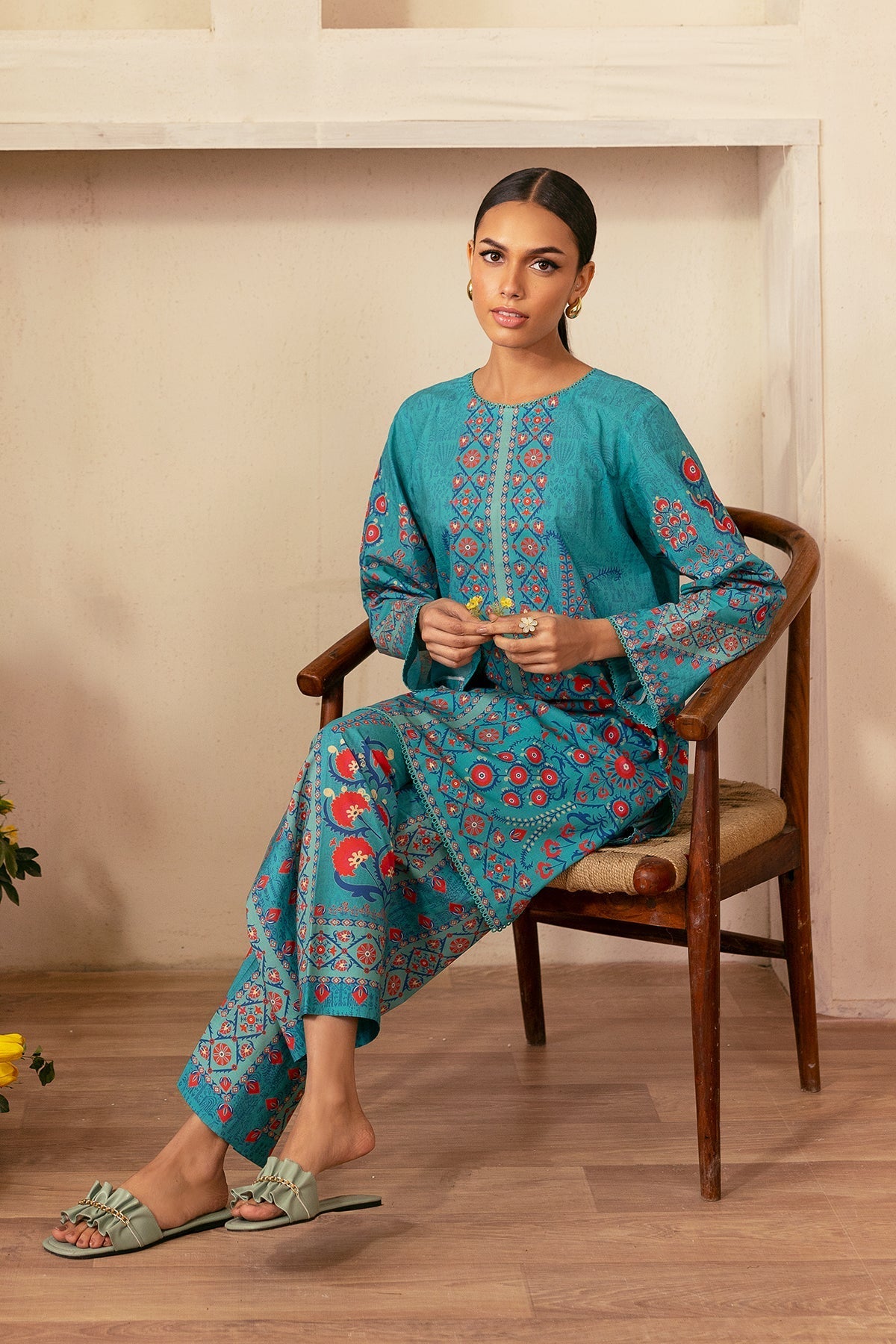 Sahar | Selene 25 | Mystic Suzani by Maria Faisal - Registered Vendor of : Sahar - type : Ladies Clothes - 100% original wedding dresses