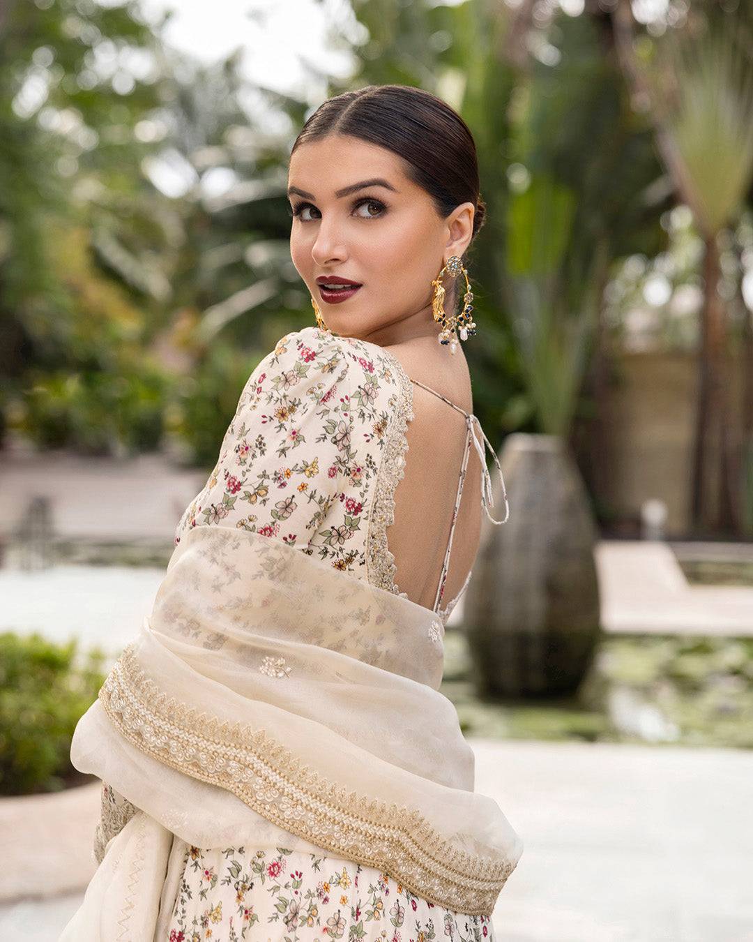 Faiza Saqlain | Zinnia Lawn 25 | Vinika by Maria Faisal - Registered Vendor of : Faiza Saqlain - type : Ladies Clothes - 100% original wedding dresses