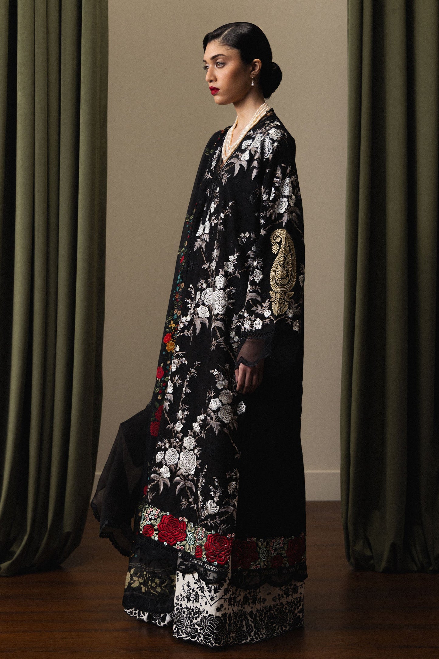 Model Wearing Black Pima Lawn Long Shirt - Zara Shahjahan | Satori 2026 | Takumi-D10 - Ladies Clothes - Maria Faisal