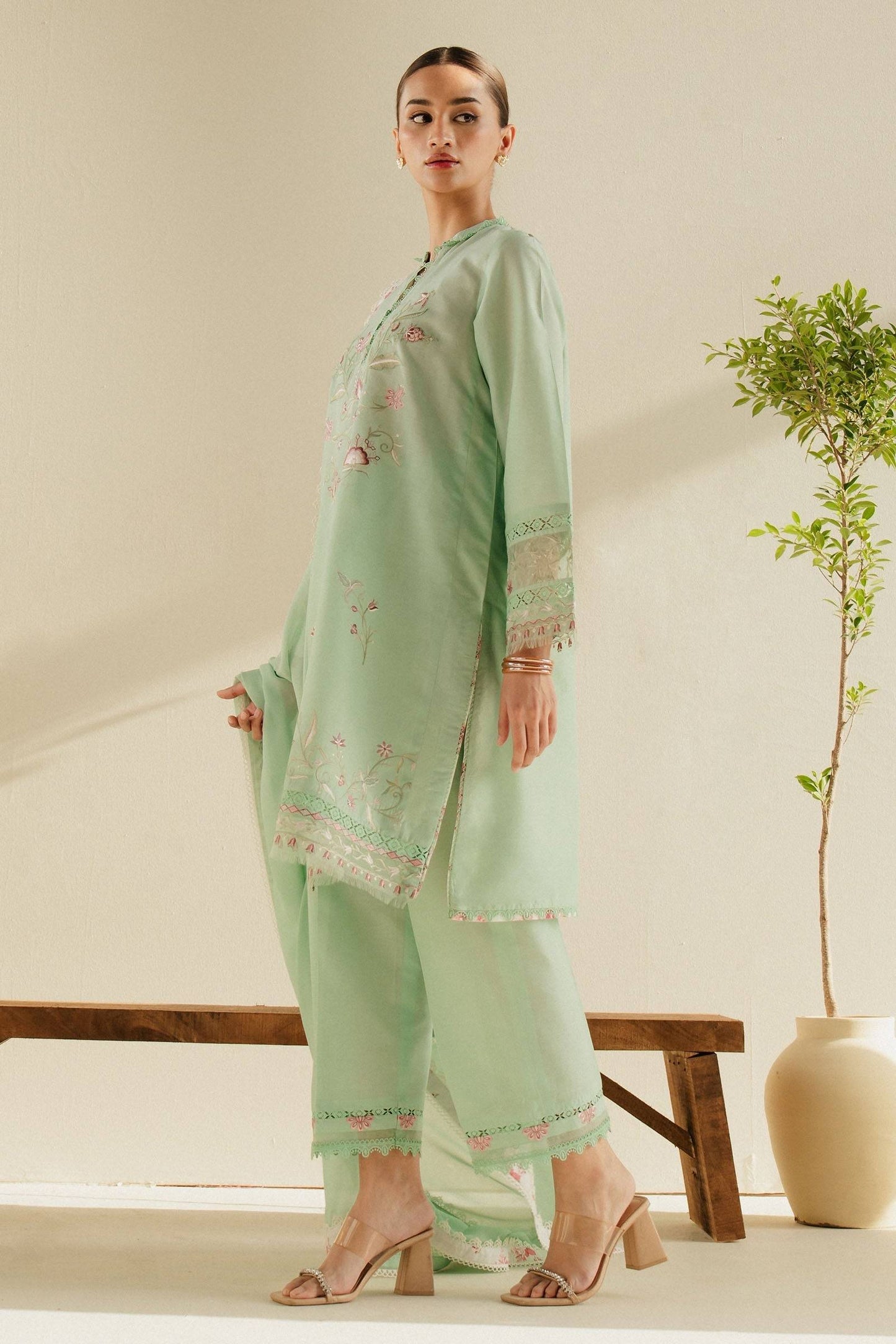 Zara Shahjahan | Eid Pret 25 |CR25P0225 by Maria Faisal - Registered Vendor of : Zara Shahjahan - type : Ladies Clothes - 100% original wedding dresses